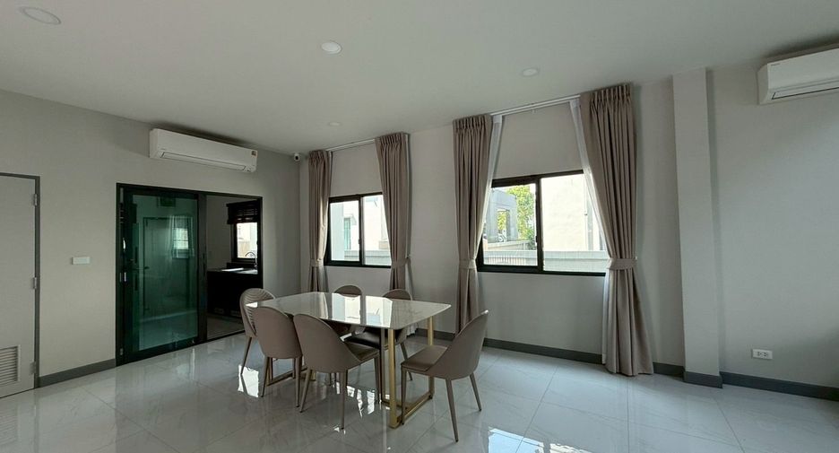 Haus zur Miete mit 4 Zimmer in Bang Phli, Samut Prakan