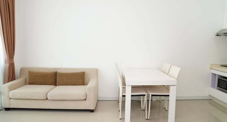 Wohnung zur Miete mit 1 Zimmer in Huai Khwang, Bangkok