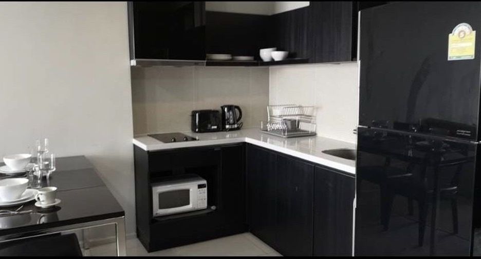 Condo en alquiler de 1 habitaciones en Khlong Toei, Bangkok