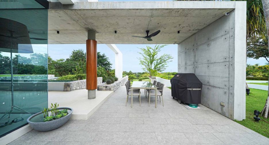 Villa en venta de 5 habitaciones en Sattahip, Chonburi