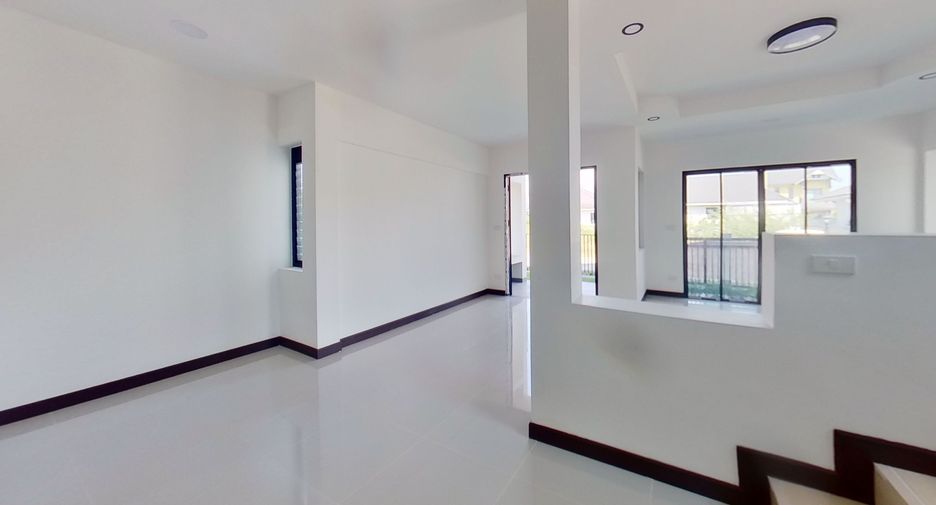 Casa en venta de 4 habitaciones en San Pa Tong, Chiang Mai