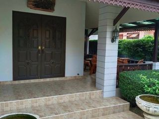 For sale 3 bedrooms house in San Kamphaeng, Chiang Mai