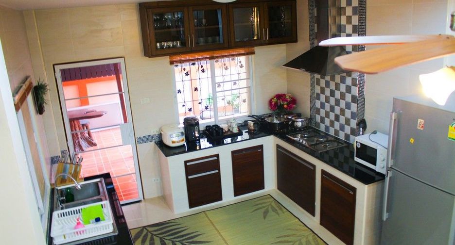 For sale and for rent 3 bedrooms house in Saraphi, Chiang Mai