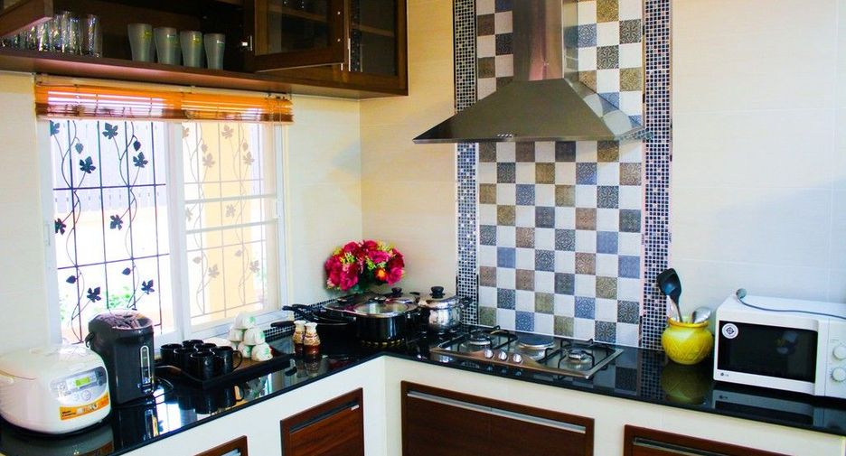 For sale and for rent 3 bedrooms house in Saraphi, Chiang Mai