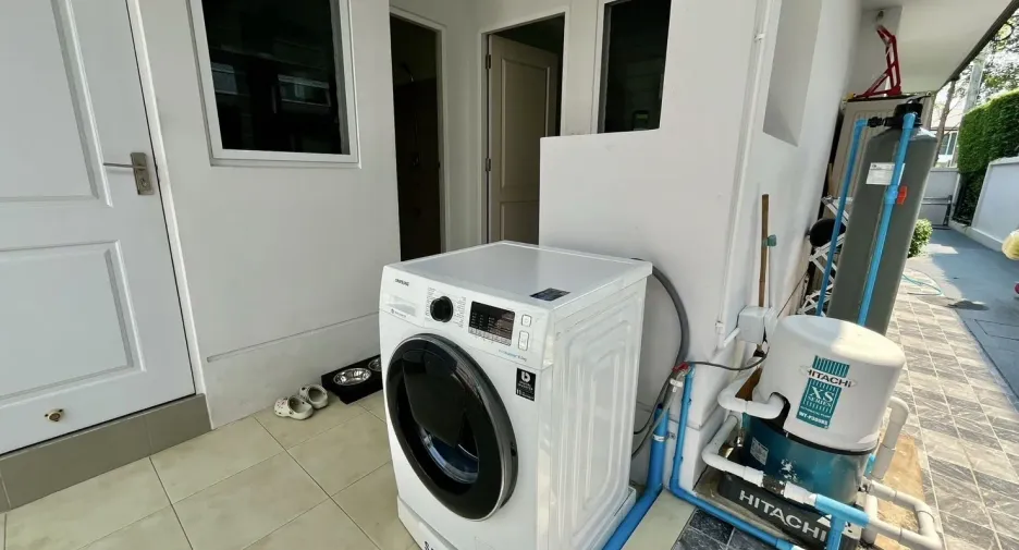 Casa en venta de 4 habitaciones en San Kamphaeng, Chiang Mai