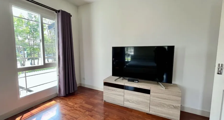 Casa en venta de 4 habitaciones en San Kamphaeng, Chiang Mai