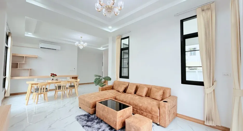 ขาย และ ให้เช่า 4 ห้องนอน บ้านเดี่ยว ใน เมืองเชียงใหม่, เชียงใหม่
