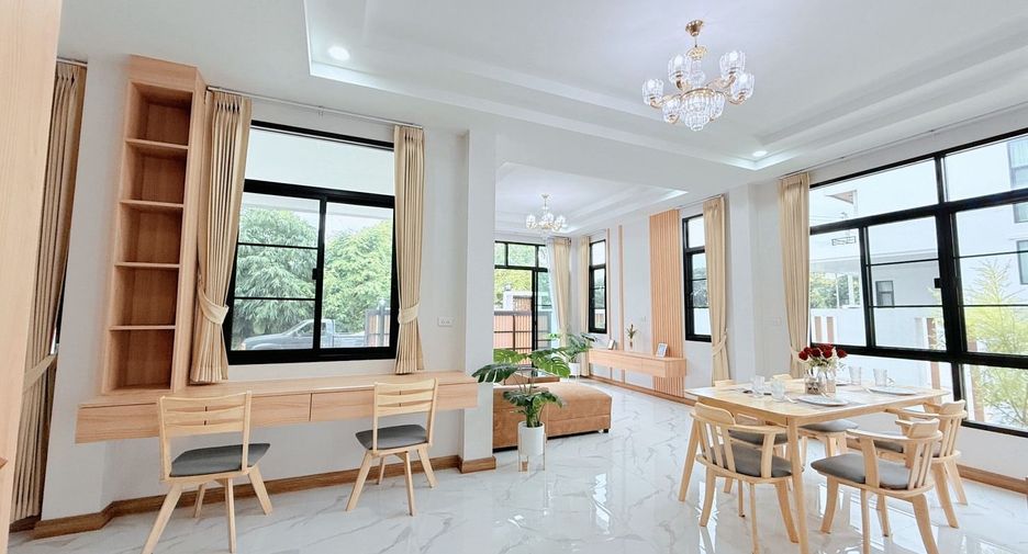 ขาย และ ให้เช่า 4 ห้องนอน บ้านเดี่ยว ใน เมืองเชียงใหม่, เชียงใหม่