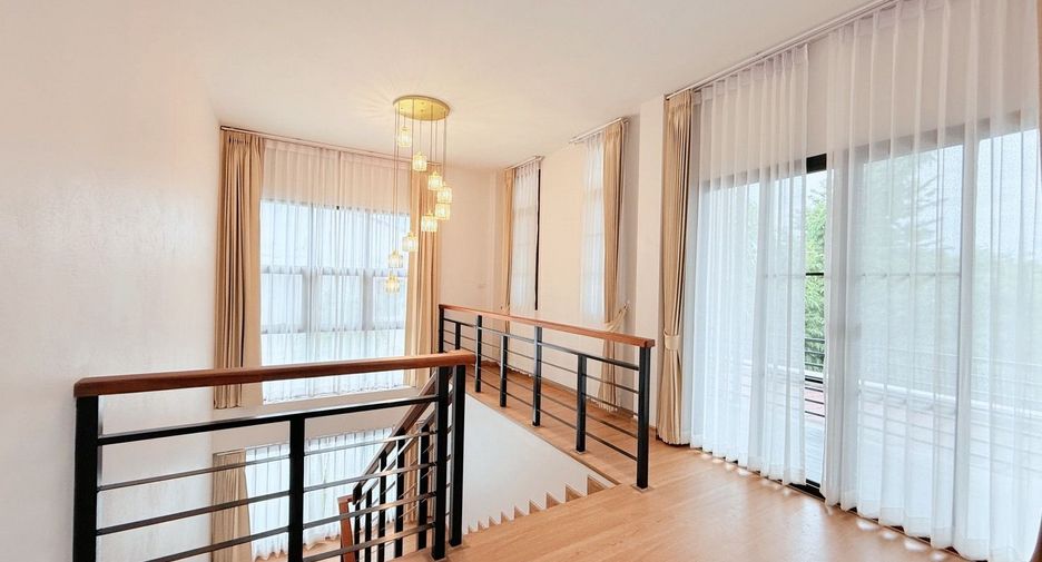 ขาย และ ให้เช่า 4 ห้องนอน บ้านเดี่ยว ใน เมืองเชียงใหม่, เชียงใหม่