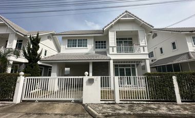 For rent 3 bedrooms house in San Kamphaeng, Chiang Mai