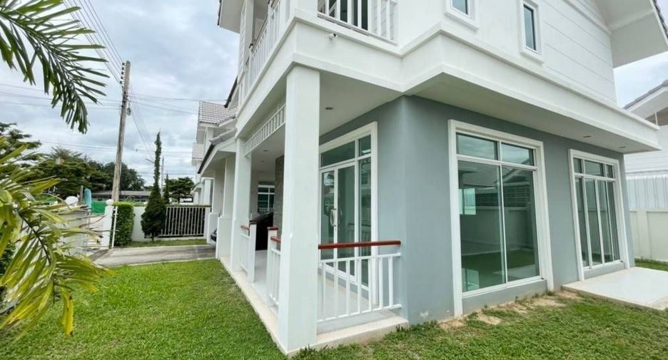 For sale 3 bedrooms house in San Kamphaeng, Chiang Mai