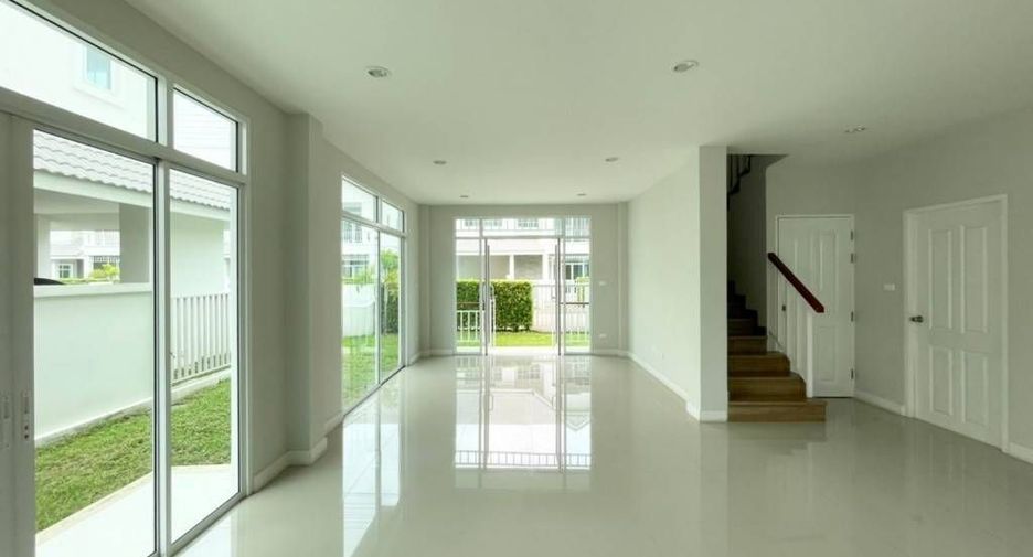 For sale 3 bedrooms house in San Kamphaeng, Chiang Mai
