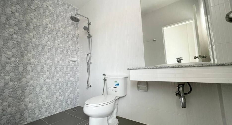 For sale 3 bedrooms house in San Kamphaeng, Chiang Mai