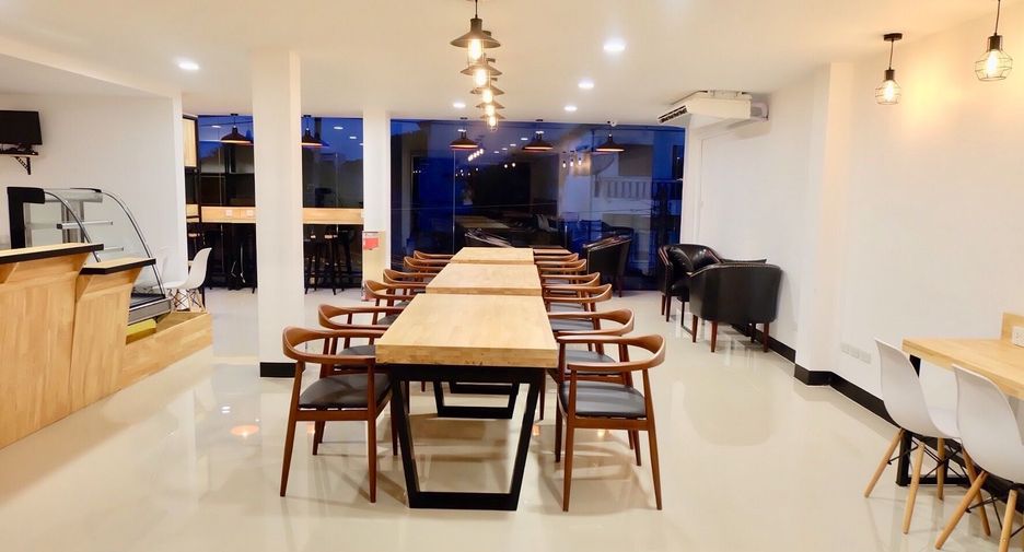 For sale retail Space in Mueang Chiang Mai, Chiang Mai