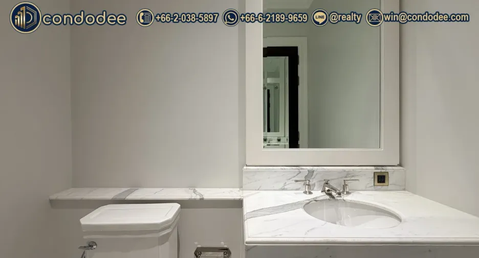 For sale 2 bedrooms condo in Pathum Wan, Bangkok