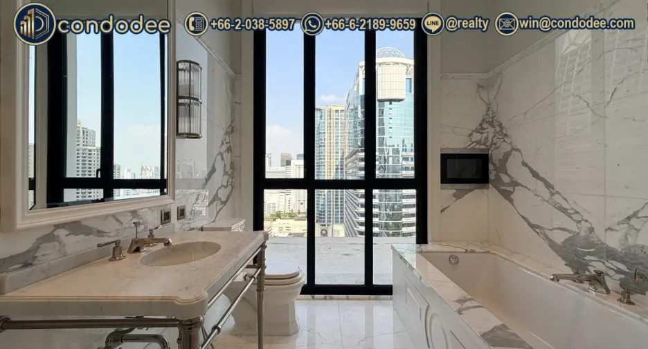 For sale 2 bedrooms condo in Pathum Wan, Bangkok