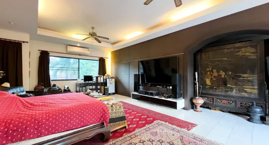 For sale 6 bedrooms house in Bang Lamung, Chonburi