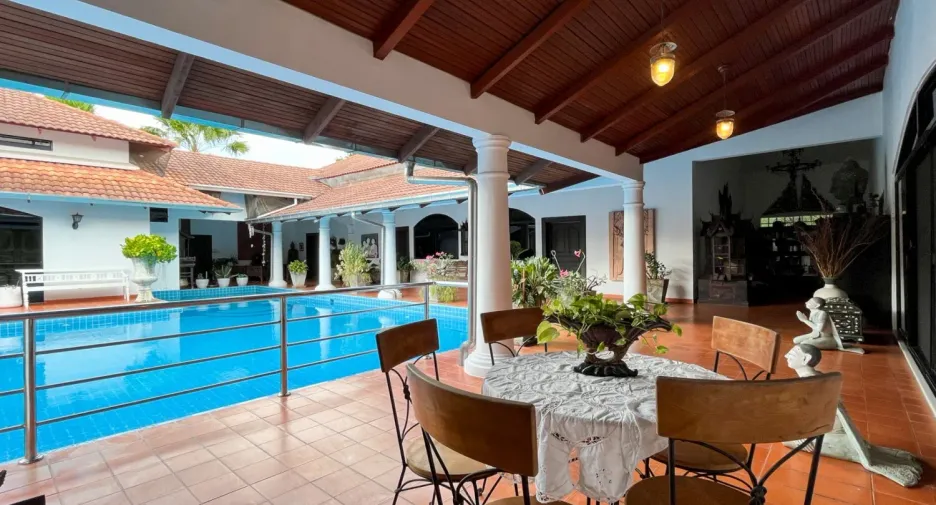 For sale 6 bedrooms house in Bang Lamung, Chonburi