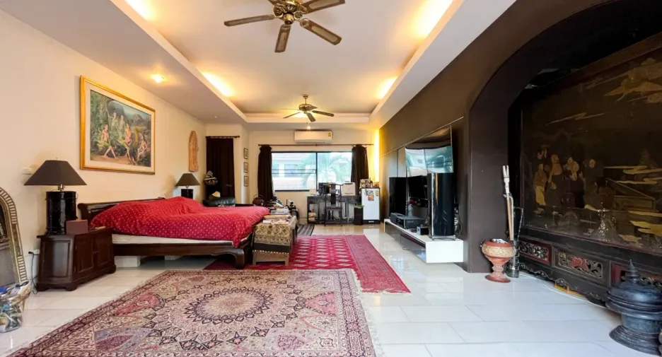 For sale 6 bedrooms house in Bang Lamung, Chonburi