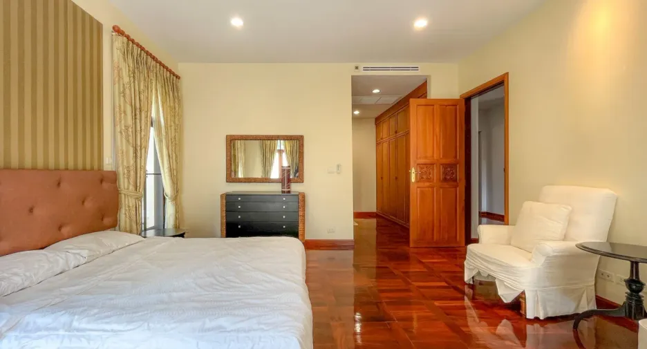 出售 5 卧室 独立屋 在 Sattahip, Chon Buri