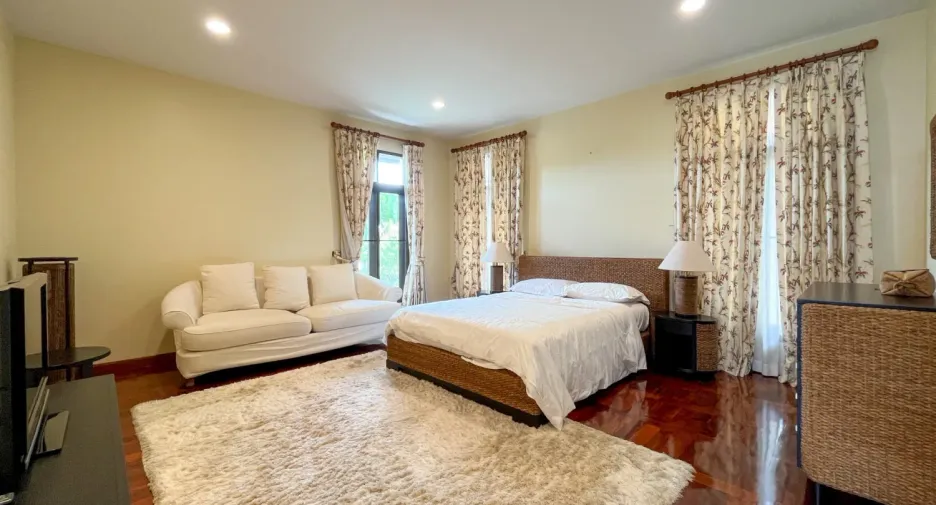 出售 5 卧室 独立屋 在 Sattahip, Chon Buri