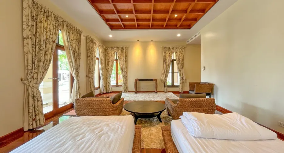 出售 5 卧室 独立屋 在 Sattahip, Chon Buri