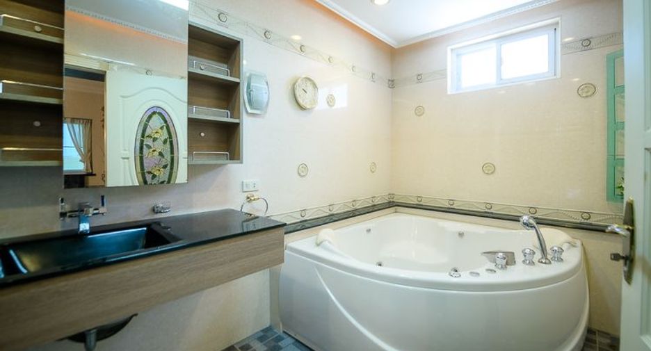 For sale 2 bedrooms house in Bang Lamung, Chonburi