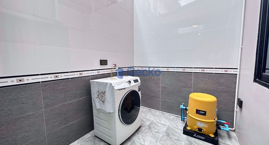 For rent 3 bedrooms house in Bang Lamung, Chonburi