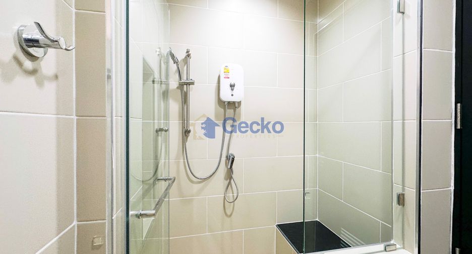 For rent and for sale 4 bedrooms house in Bang Lamung, Chonburi