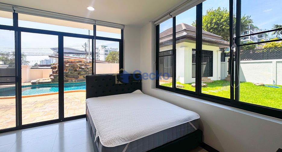 For rent and for sale 4 bedrooms house in Bang Lamung, Chonburi