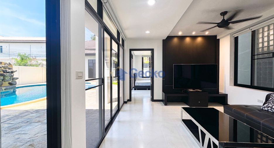 For rent and for sale 4 bedrooms house in Bang Lamung, Chonburi