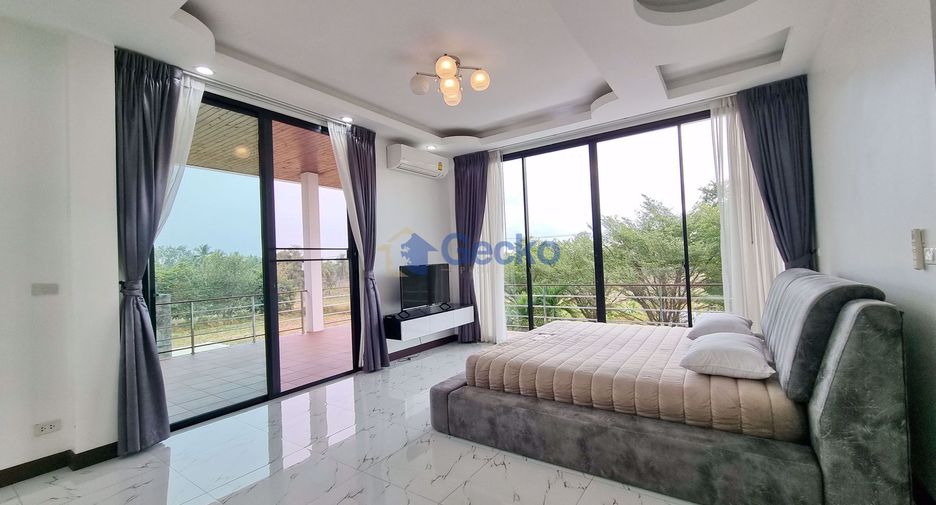 For rent and for sale 3 bedrooms house in Bang Lamung, Chonburi