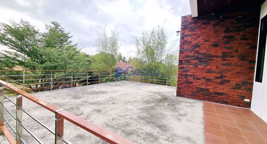 For rent and for sale 3 bedrooms house in Bang Lamung, Chonburi
