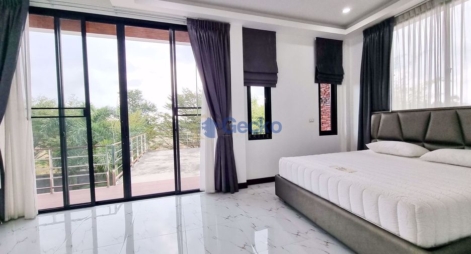 For rent and for sale 3 bedrooms house in Bang Lamung, Chonburi