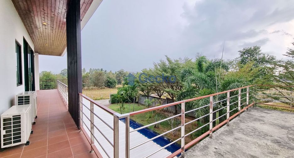 For rent and for sale 3 bedrooms house in Bang Lamung, Chonburi
