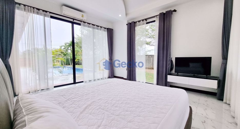 For rent and for sale 3 bedrooms house in Bang Lamung, Chonburi