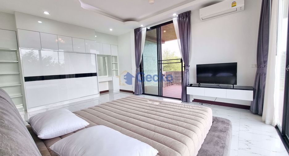 For rent and for sale 3 bedrooms house in Bang Lamung, Chonburi