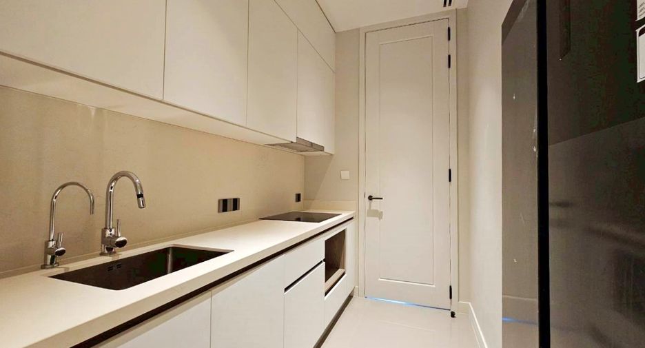 For rent and for sale 3 bedrooms condo in Sathon, Bangkok