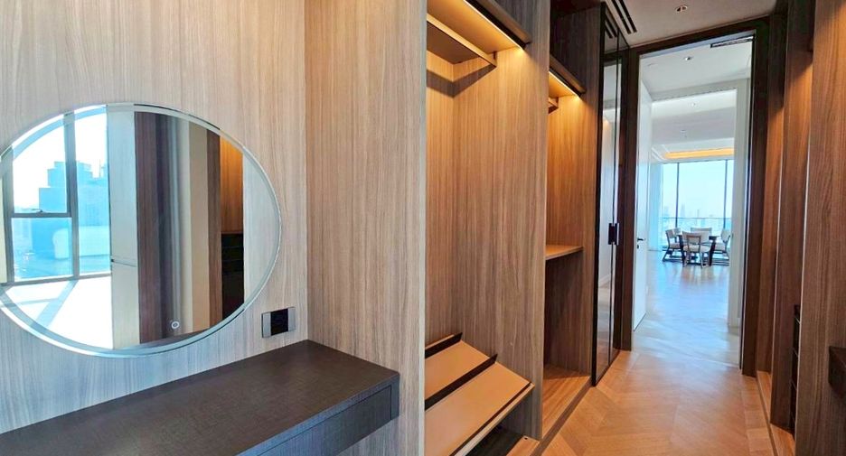 For rent and for sale 3 bedrooms condo in Sathon, Bangkok