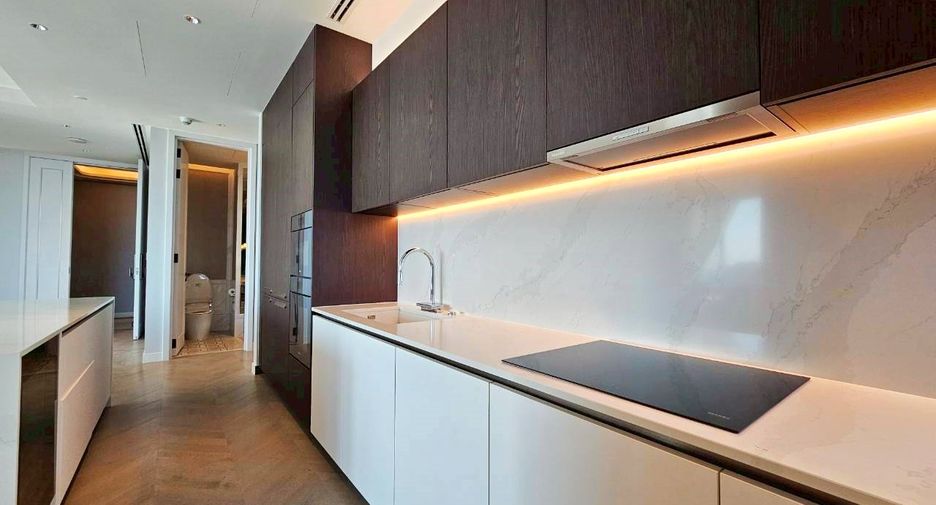 For rent and for sale 3 bedrooms condo in Sathon, Bangkok