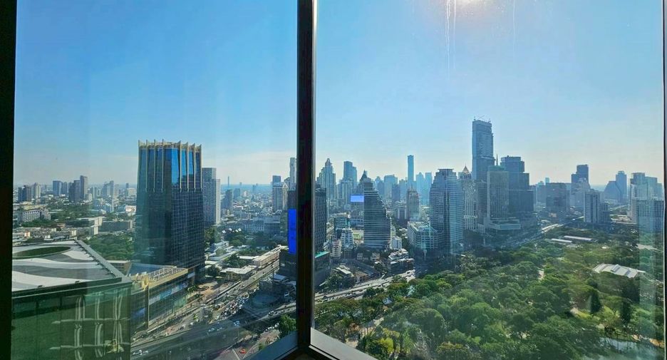 For rent and for sale 3 bedrooms condo in Sathon, Bangkok