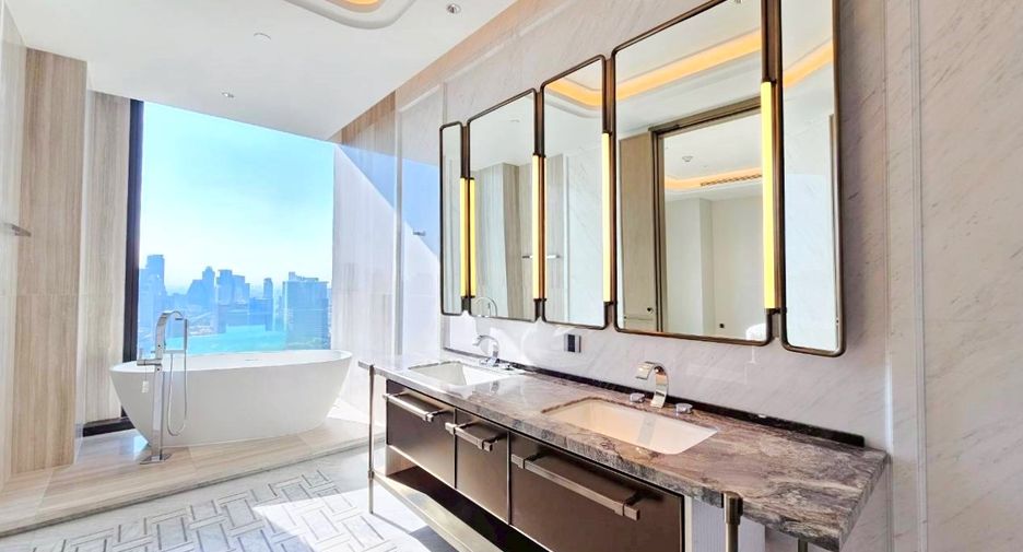 For rent and for sale 3 bedrooms condo in Sathon, Bangkok