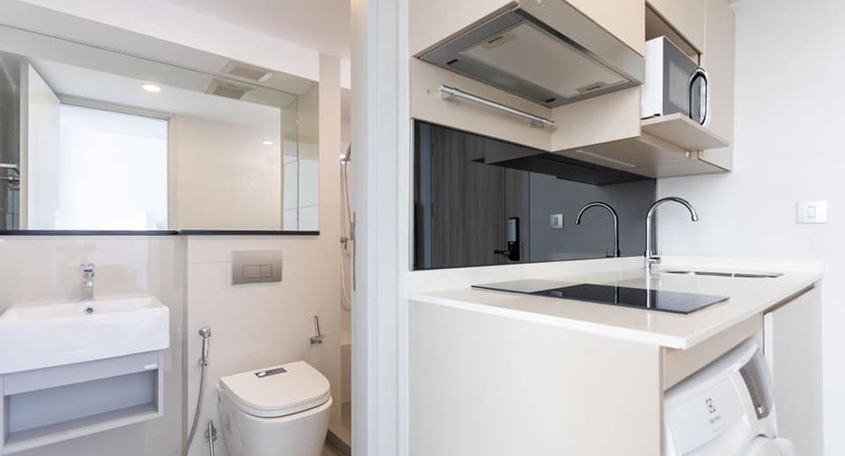 For rent and for sale 2 bedrooms condo in Sathon, Bangkok