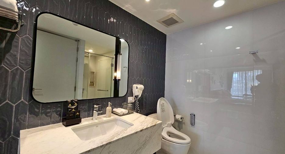 For rent 1 bed condo in Sathon, Bangkok