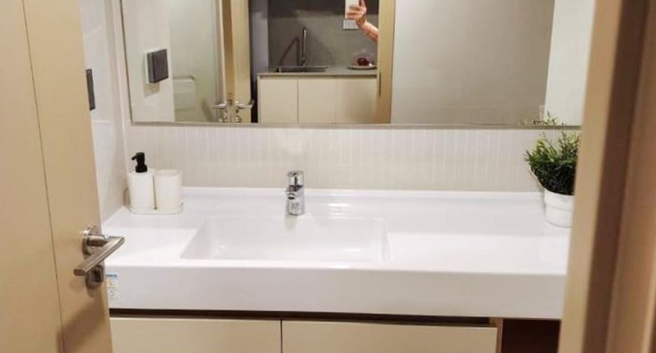 For rent 1 bed condo in Bang Rak, Bangkok