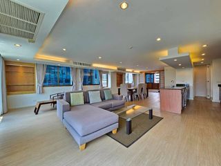 Wohnung zur Miete mit 3 Zimmer in Pathum Wan, Bangkok