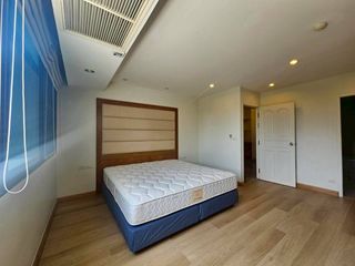 Wohnung zur Miete mit 3 Zimmer in Pathum Wan, Bangkok