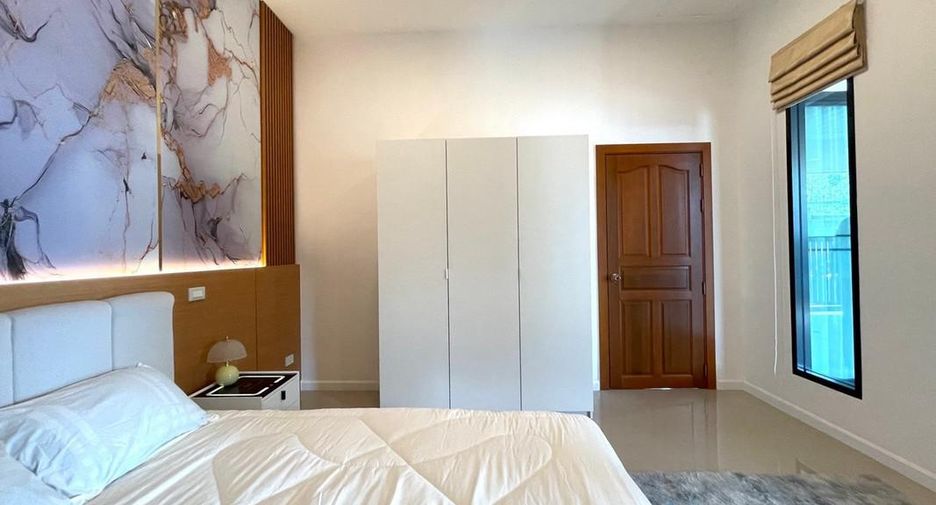 Haus zum Kauf mit 4 Zimmer in Bang Lamung, Chonburi