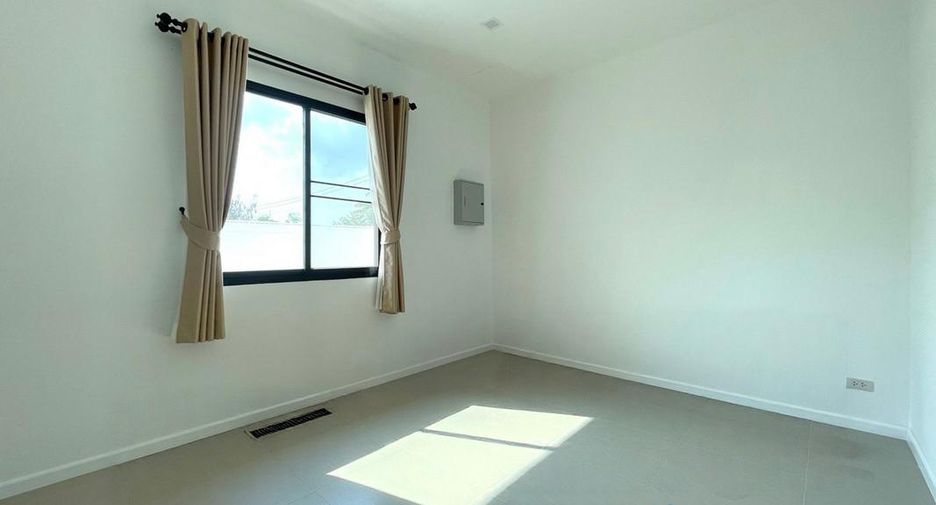 Haus zum Kauf mit 4 Zimmer in Bang Lamung, Chonburi
