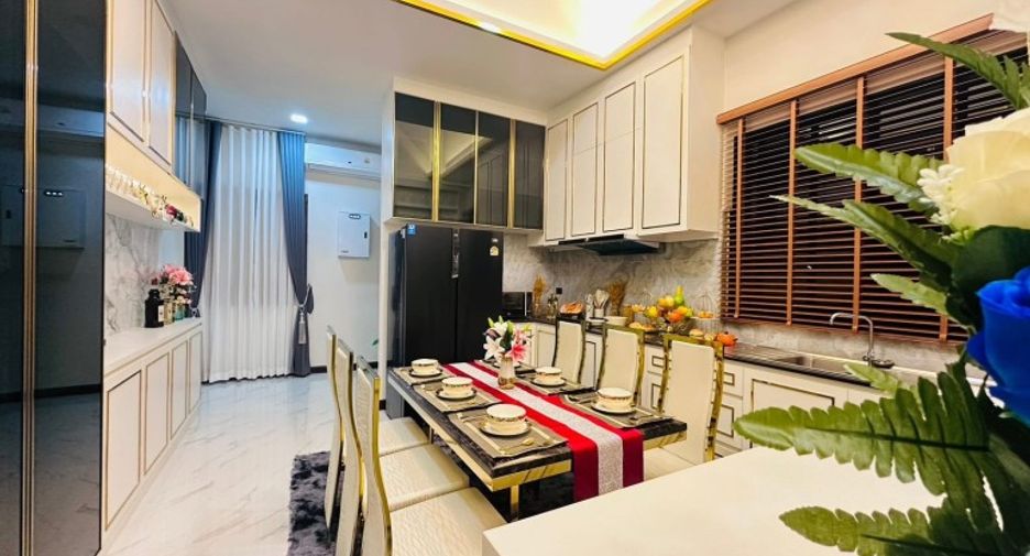 Haus zum Kauf mit 3 Zimmer in East Pattaya, Pattaya